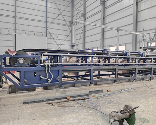 10平真空皮帶式脫水機(jī)內(nèi)蒙現(xiàn)場(chǎng)調(diào)試中